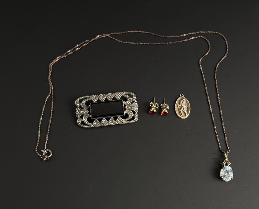 Assorted Sterling Silver Jewelry (1 of 7)