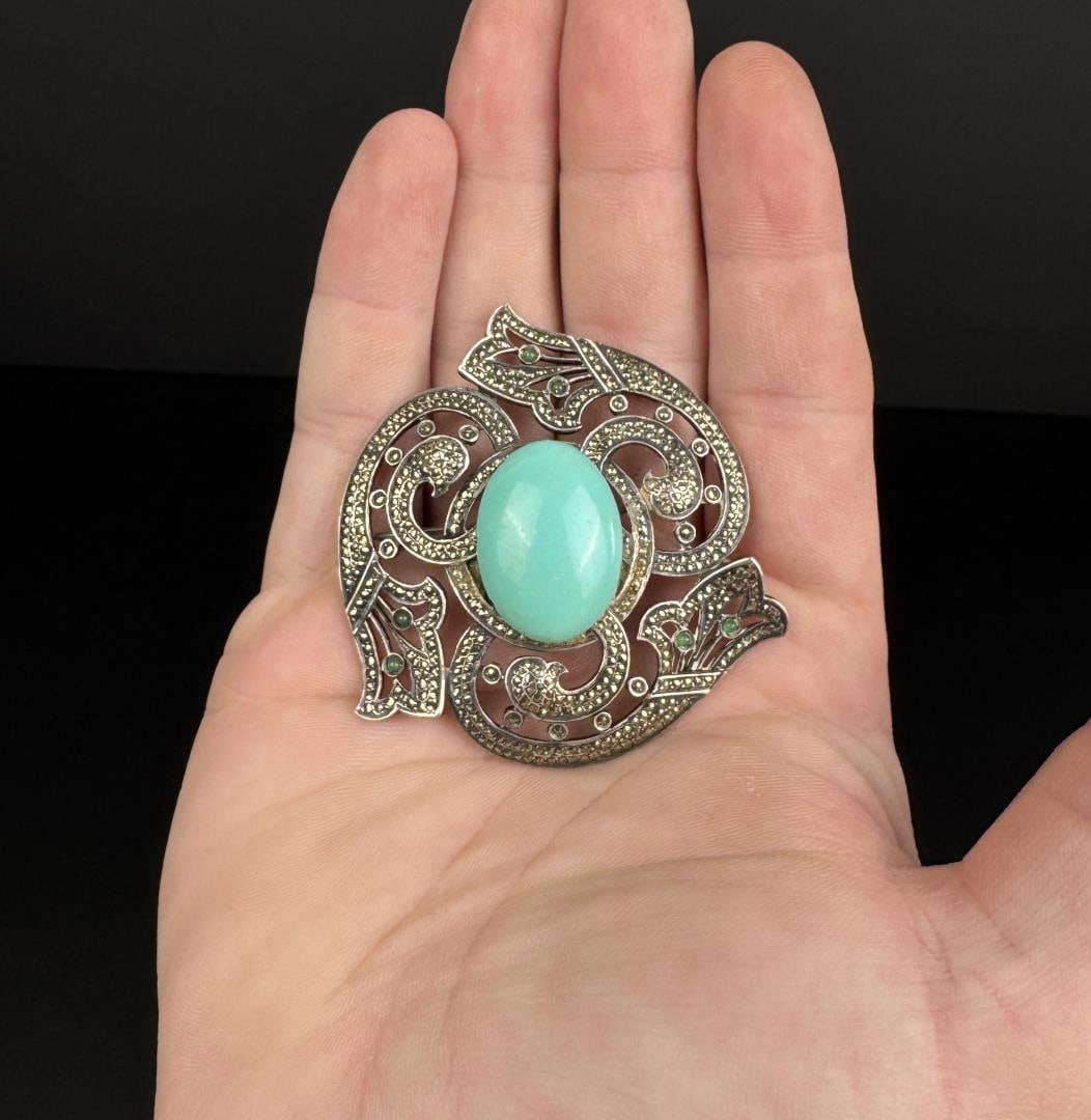 David's 5th Ave Sterling Silver Turquoise Brooch: 2" diameter. 18.92 grams.