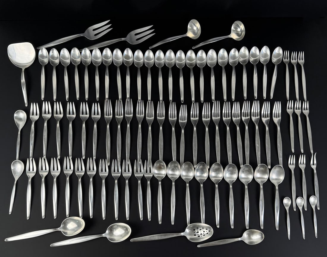 Towle Contour Sterling Silver Flatware: 4196 grams. Lot requires payment via non credit card only.