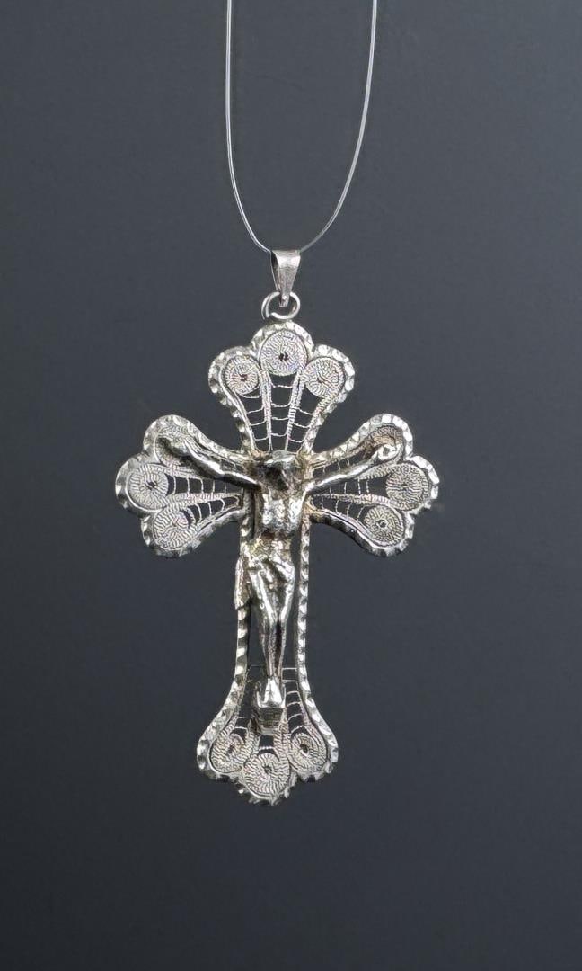Victorian Sterling Silver Filigree Jesus on Cross (1 of 3)