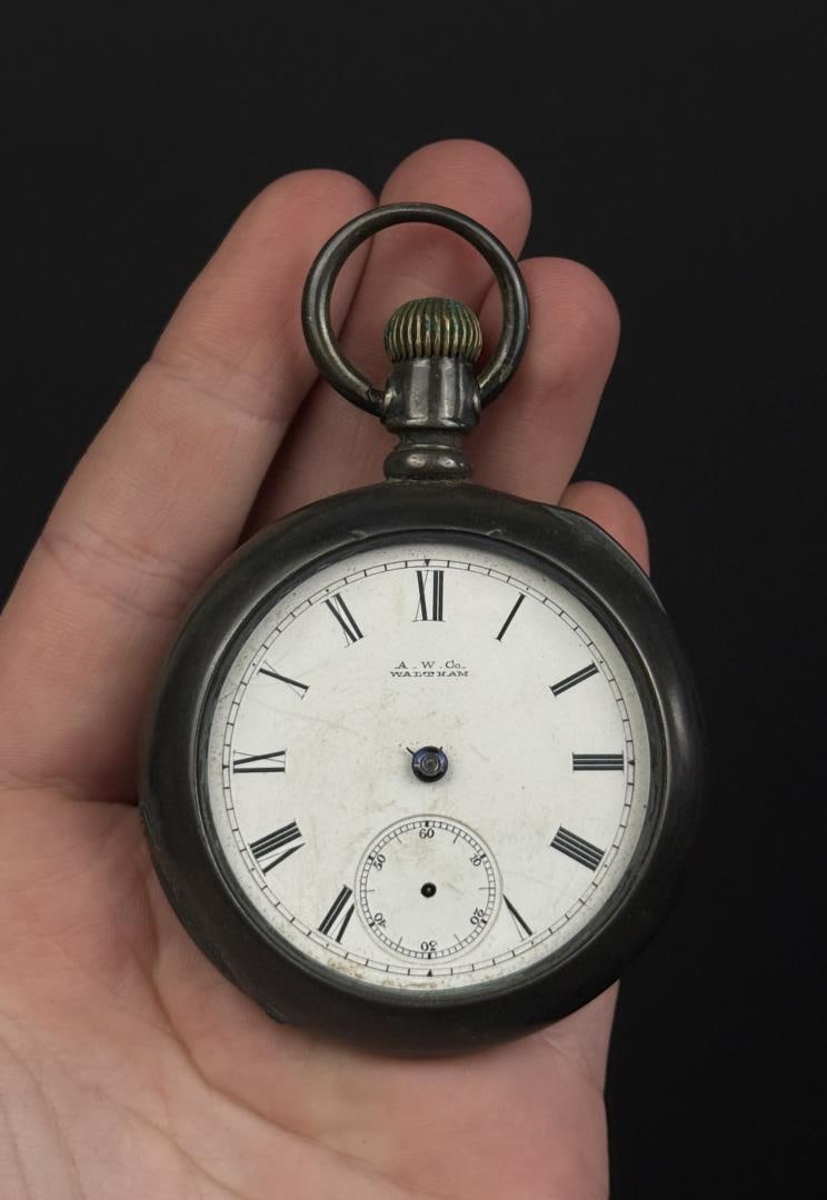 Waltham Model 1883 Pocket Watch (1 of 8)