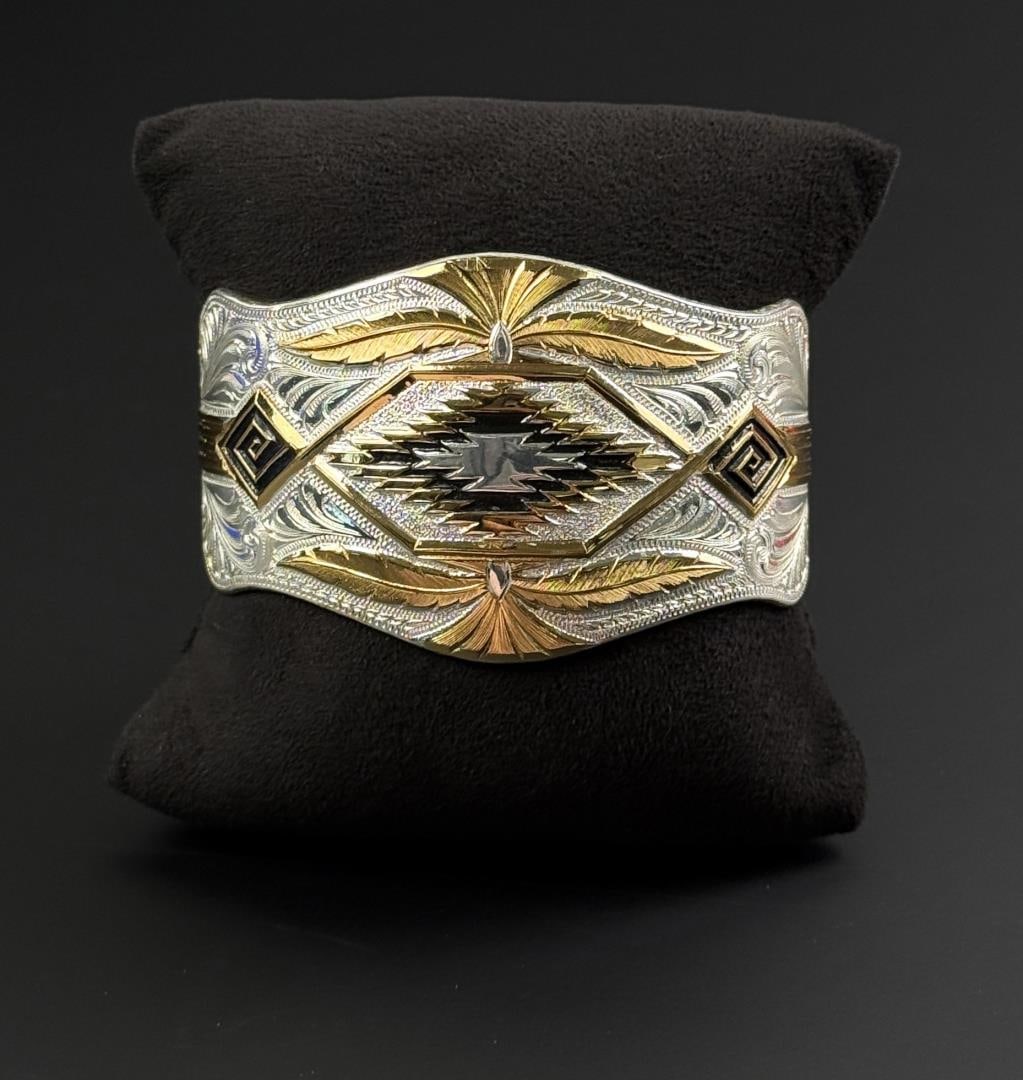 Montana Silversmiths Bracelet: Nice example. 6 1/4" inner circumference.