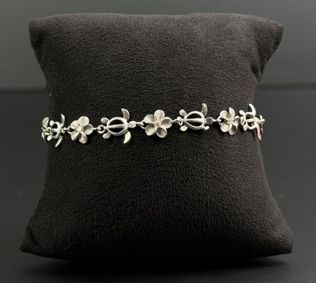 Hawaiian Sea Turtle Plumeria Sterling Bracelet: 7 1/4" long open.