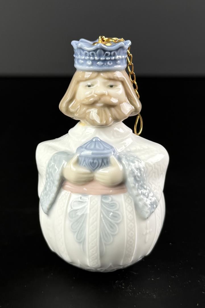 Lladro Porcelain King Gaspar Ornament: 3 1/4" tall