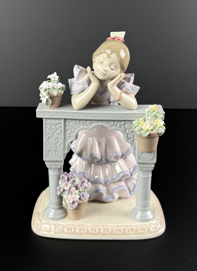Lladro 6480 A Perfect Day Porcelain Figurine (1 of 5)
