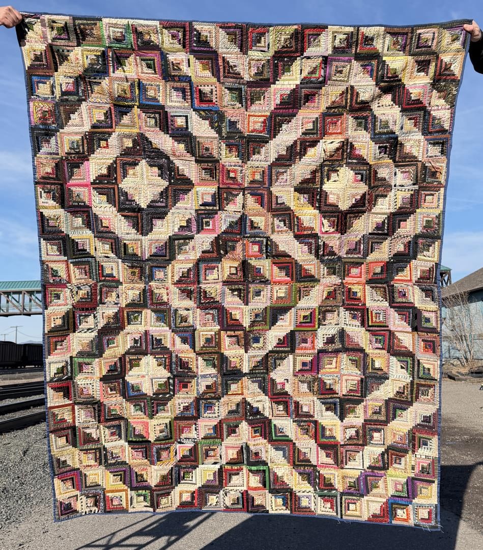 1870s Pennsylvania Log Cabin Barn Raising Quilt: 66 1/2" by 81 1/2"