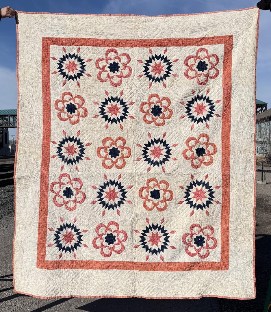 1870s Pennsylvania Carpenters Wheel Quilt: 71 1/2" by 85"