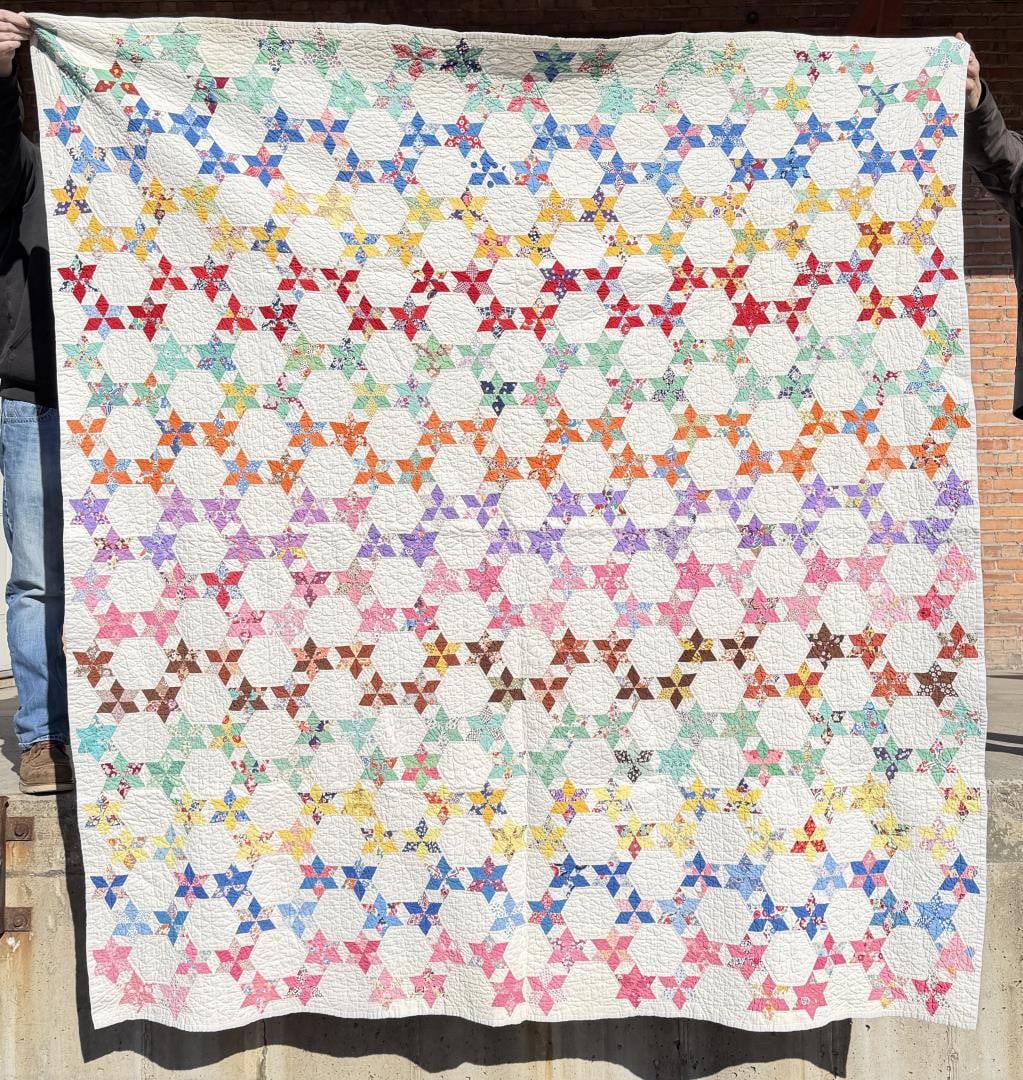 1920s Pennsylvania Rainbow Star Chain Quilt: 74 1/2" by 80".