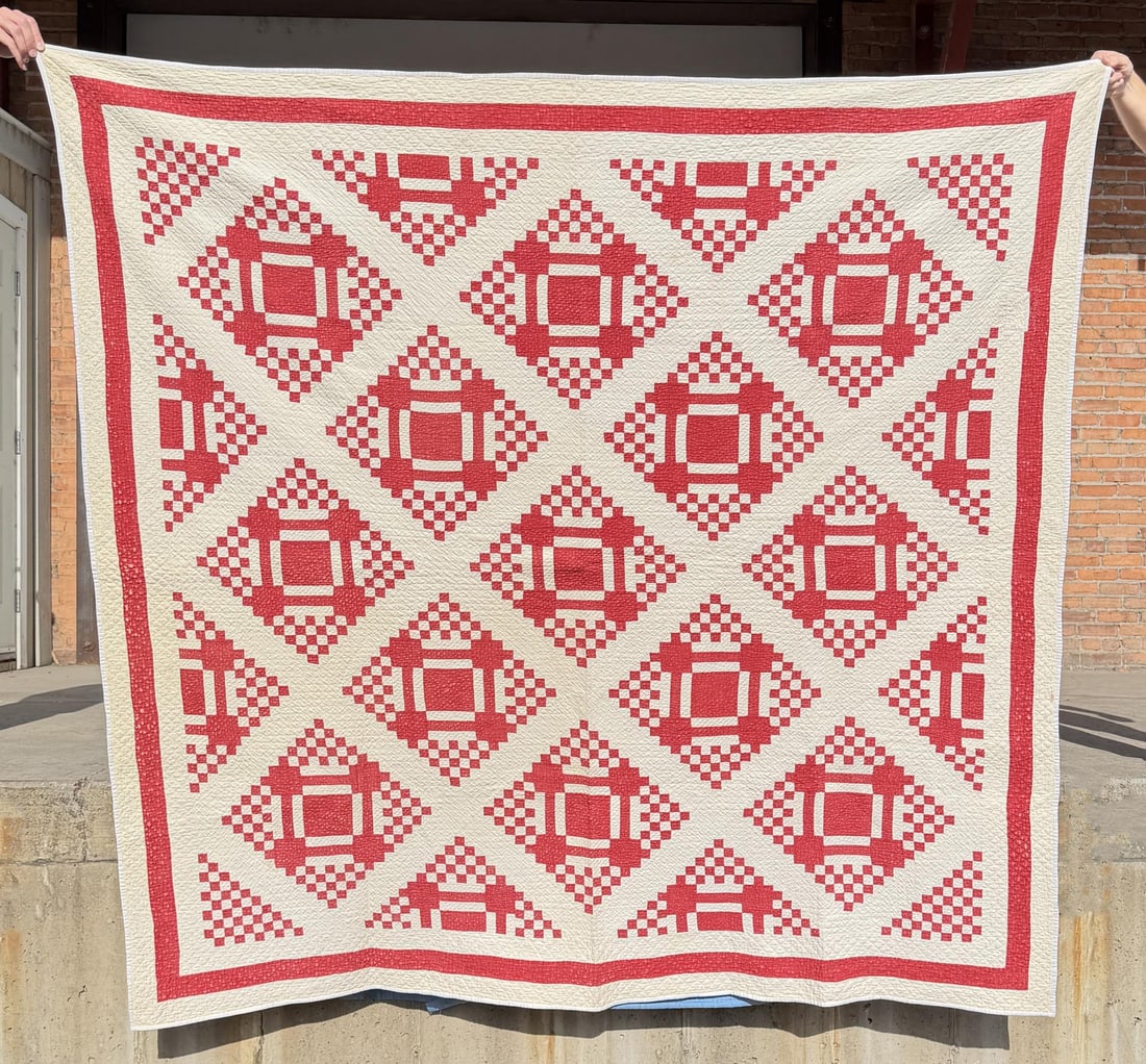 1870s Pennsylvania Turkey Red & White Quilt: 75" by 80"