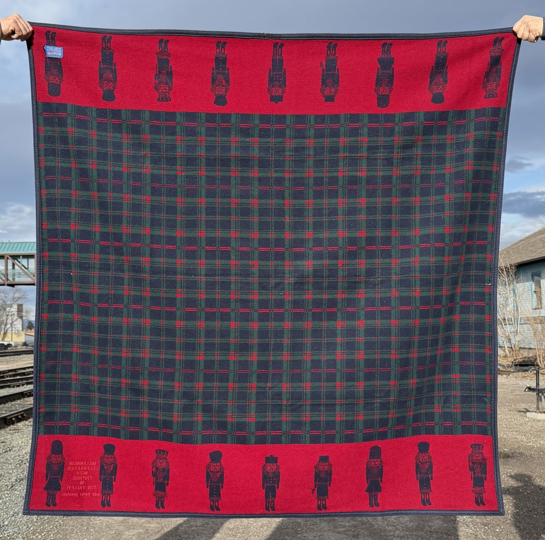 Pendleton Christmas Nutcracker Blanket - 4