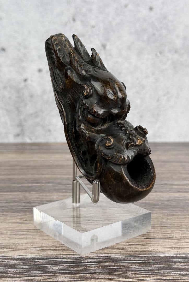 Asian Horned Dragon Tobacco Pipe: 4 7/8" long.