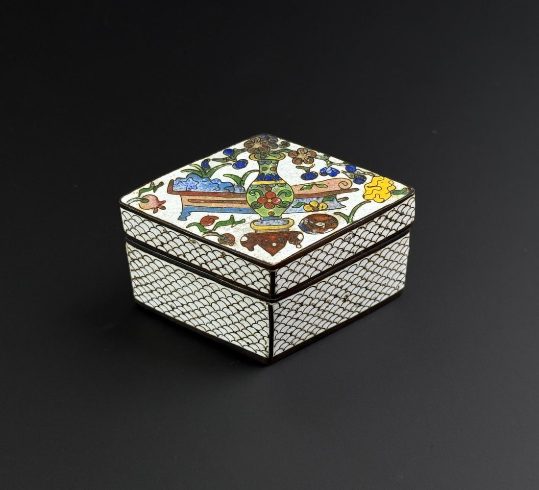 Chinese Cloisonne Enamel Jewelry Box (1 of 7)
