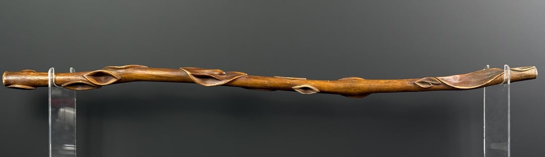 Antique Folk Art Diamond Willow Walking Stick: 35 1/4" long.