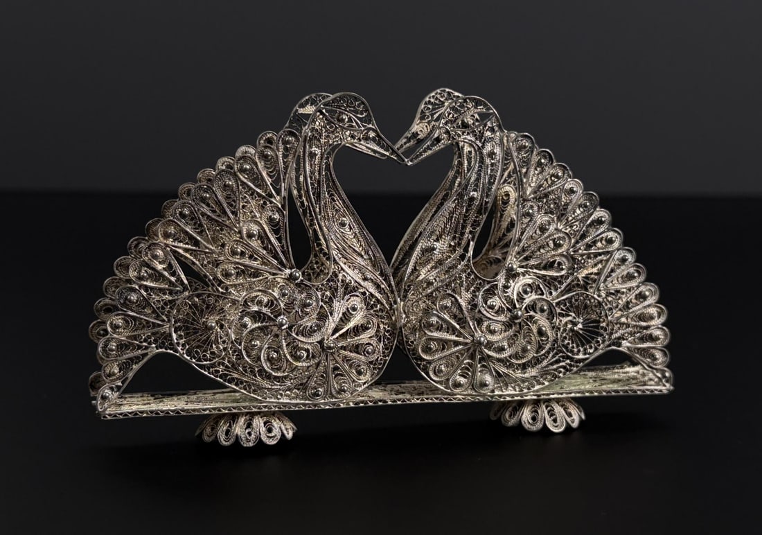 Yemenite Sterling Silver Filigree Letter Holder: 113.6 grams. 5 3/4" by 3 1/8" by 1".