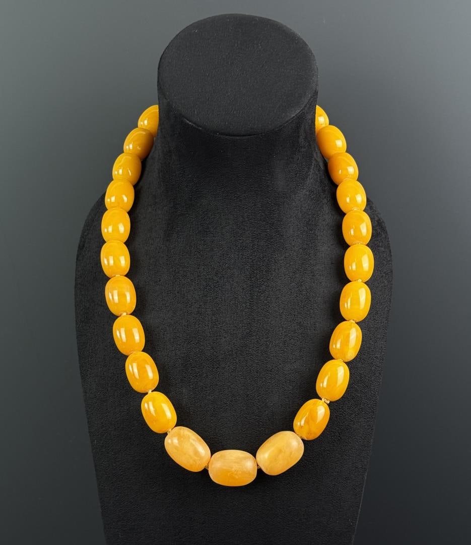 Egg Yolk Butterscotch Baltic Amber Bead Necklace (1 of 10)