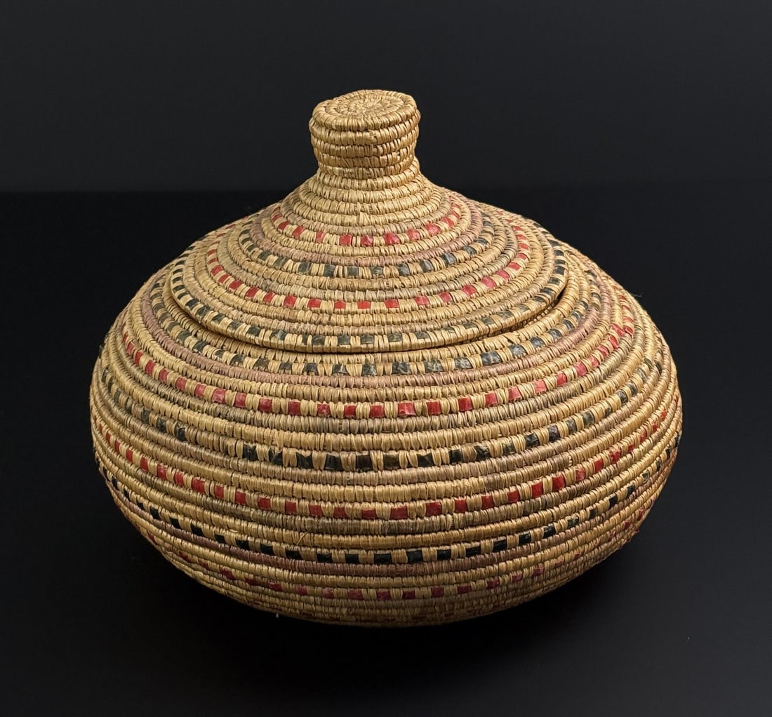 Alaskan Inuit Eskimo Yupik Lidded Basket: 8 1/2" diameter, 6 5/8" tall.