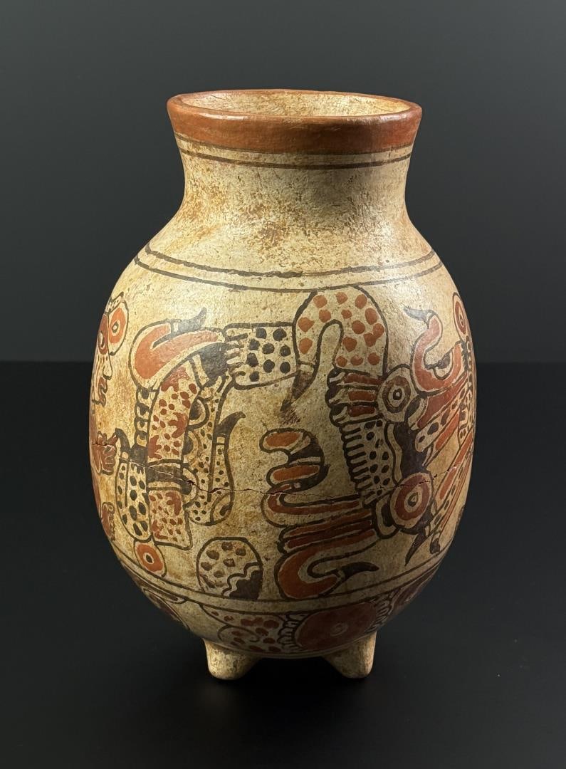 Pre Columbian Style Pottery Tripod Pottery Jar (1 of 6)