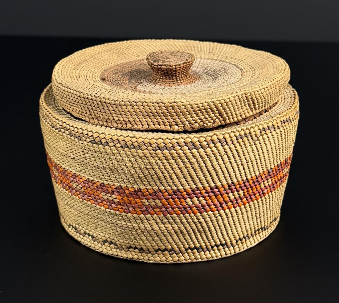 Makah Nootka Lidded Basket (1 of 7)