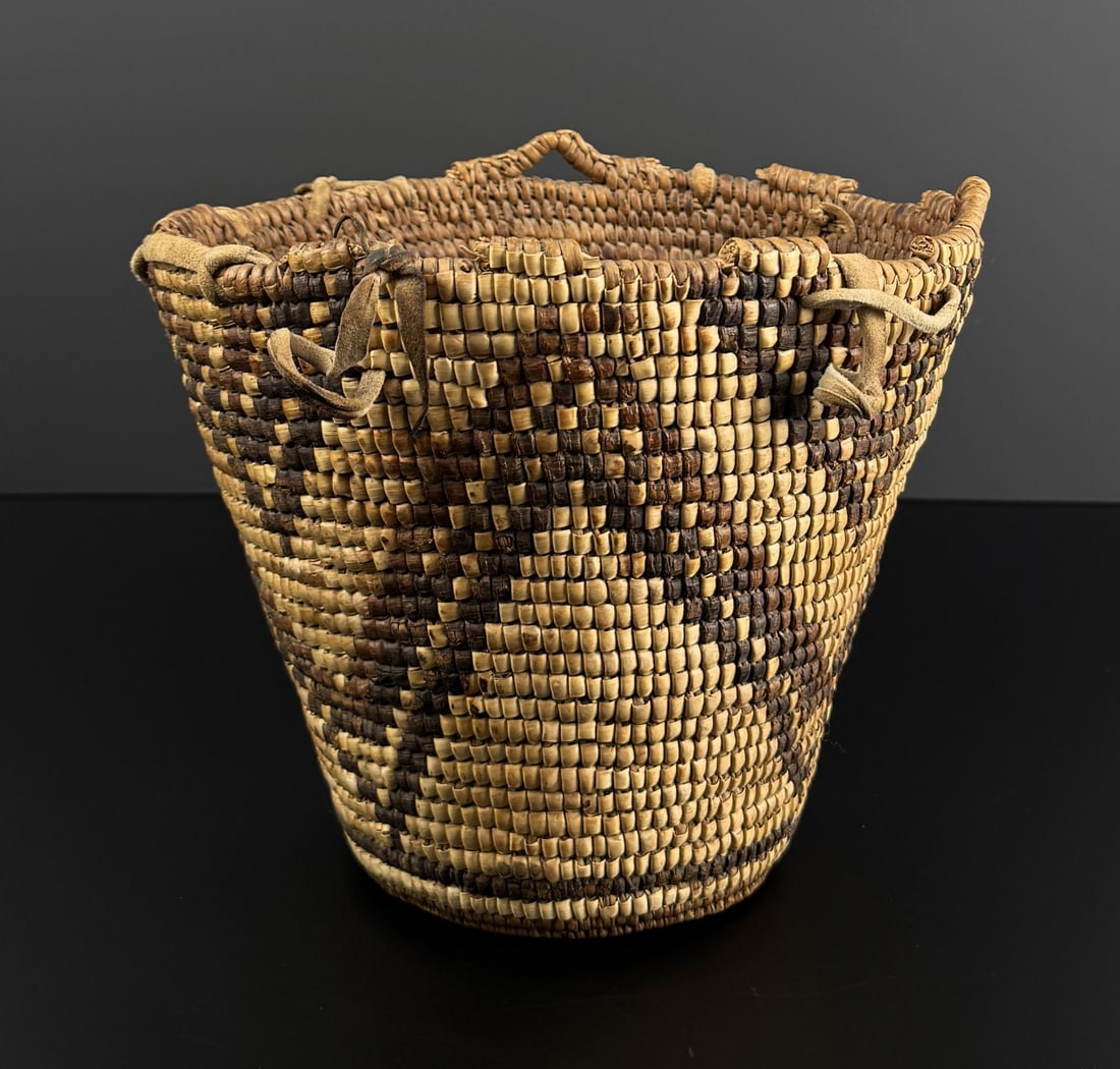 Klickitat Imbricated Native American Indian Basket (1 of 9)