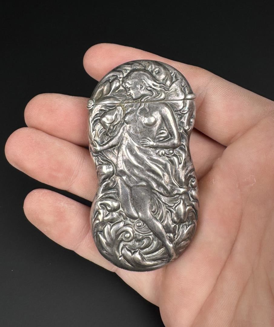 Nude Sterling Silver Match Safe Vesta Case: 1 1/2" by 2 3/4". 26.15 grams.
