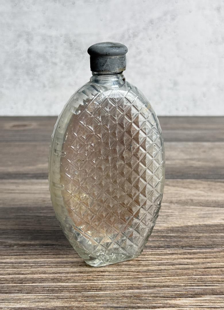 Tennessee Label Under Glass Risque Flask - 2
