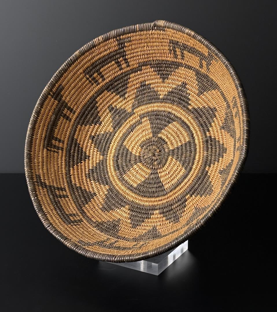 Apache Figural Native American Indian Basket (1 of 7)