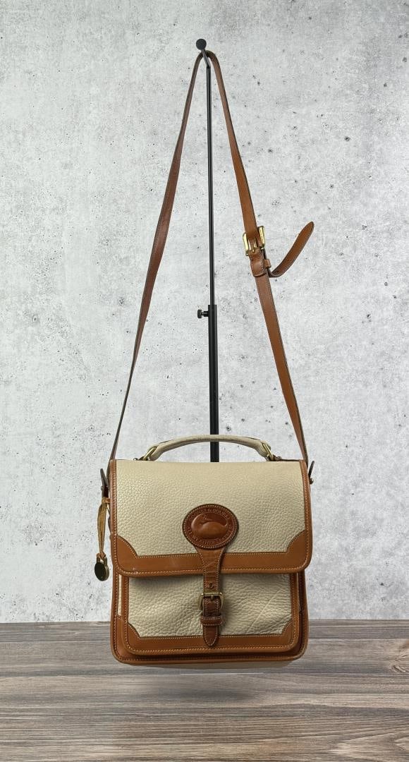 Vintage Dooney & Bourke Leather Purse (1 of 9)