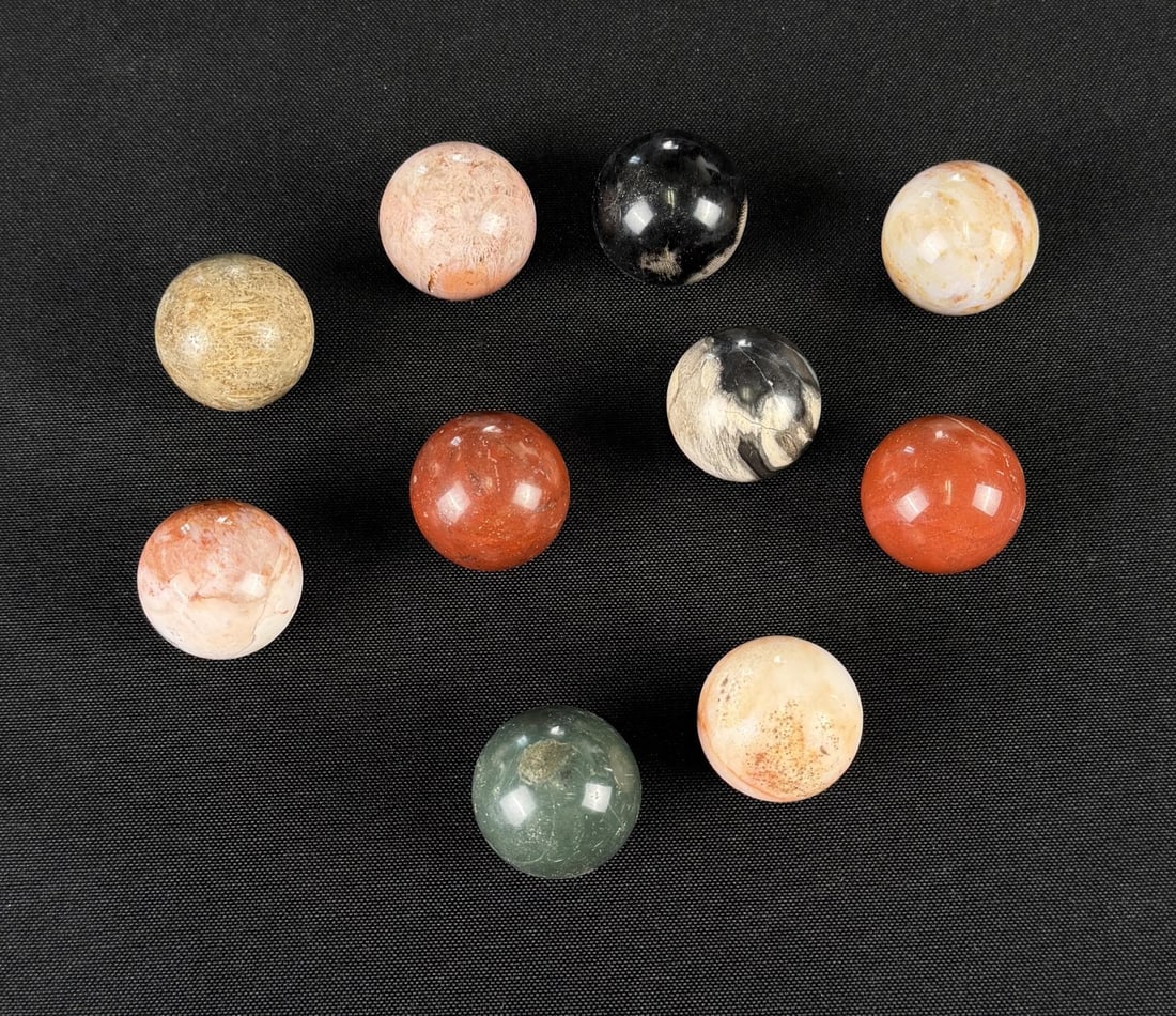Group of 10 Stone Spheres: 1 1/2" each in diameter. Total weight is 379 grams.
