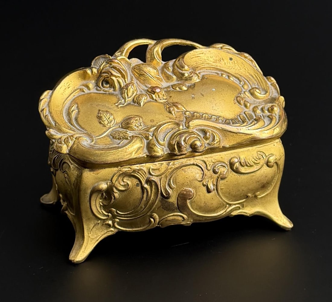 Jennings Brothers Art Nouveau Trinket Box (1 of 6)