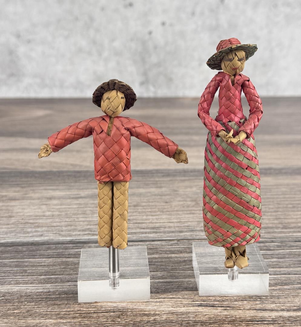 Mexican Woven Straw Folk Art Dolls: Lady with hat is 5" tall, smaller doll is 3 1/2" tall.