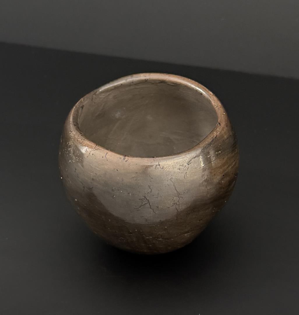 Santa Clara Pueblo Jar or Pot (1 of 5)