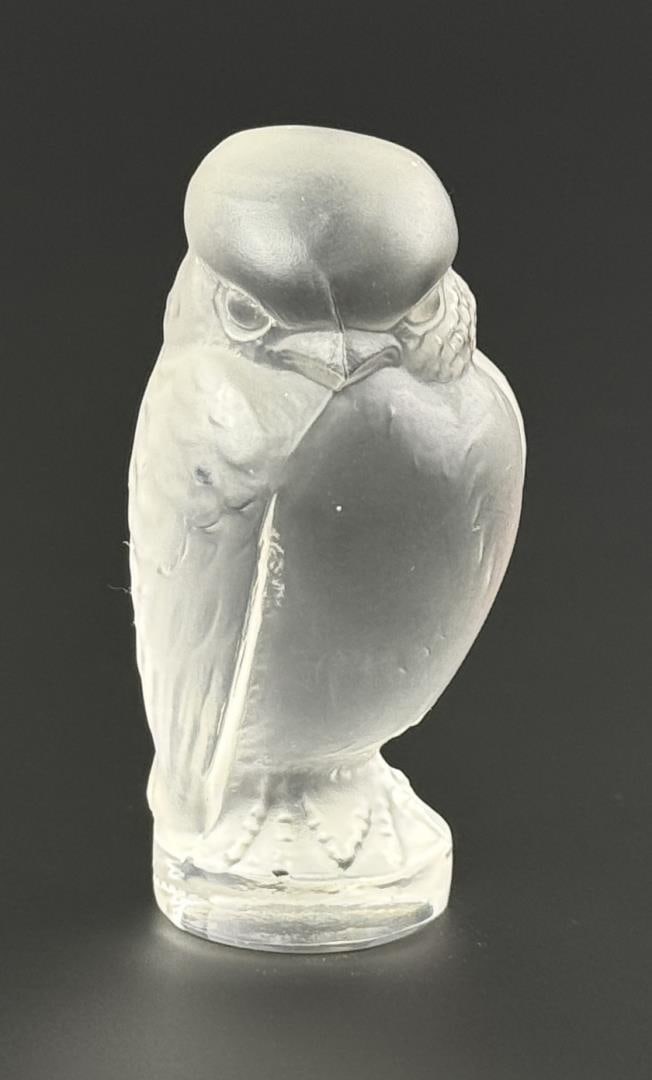 Lalique Rapace Frosted Glass Hawk Paperweight (1 of 7)