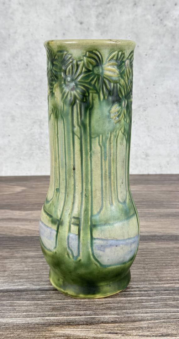 Roseville Vista Forest Pottery Vase (1 of 7)
