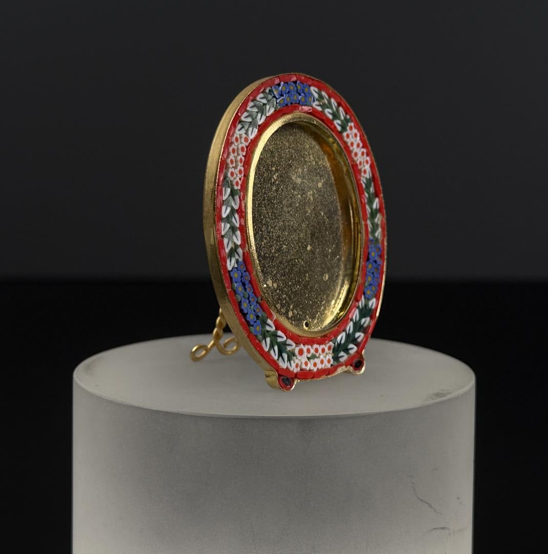 Italian Micro Mosaic Oval Picture Frame: 2 7//8" by 2 1/4" by 1/4".