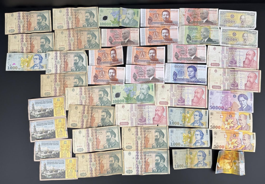 Collection of Foreign Currency Banknotes (1 of 12)