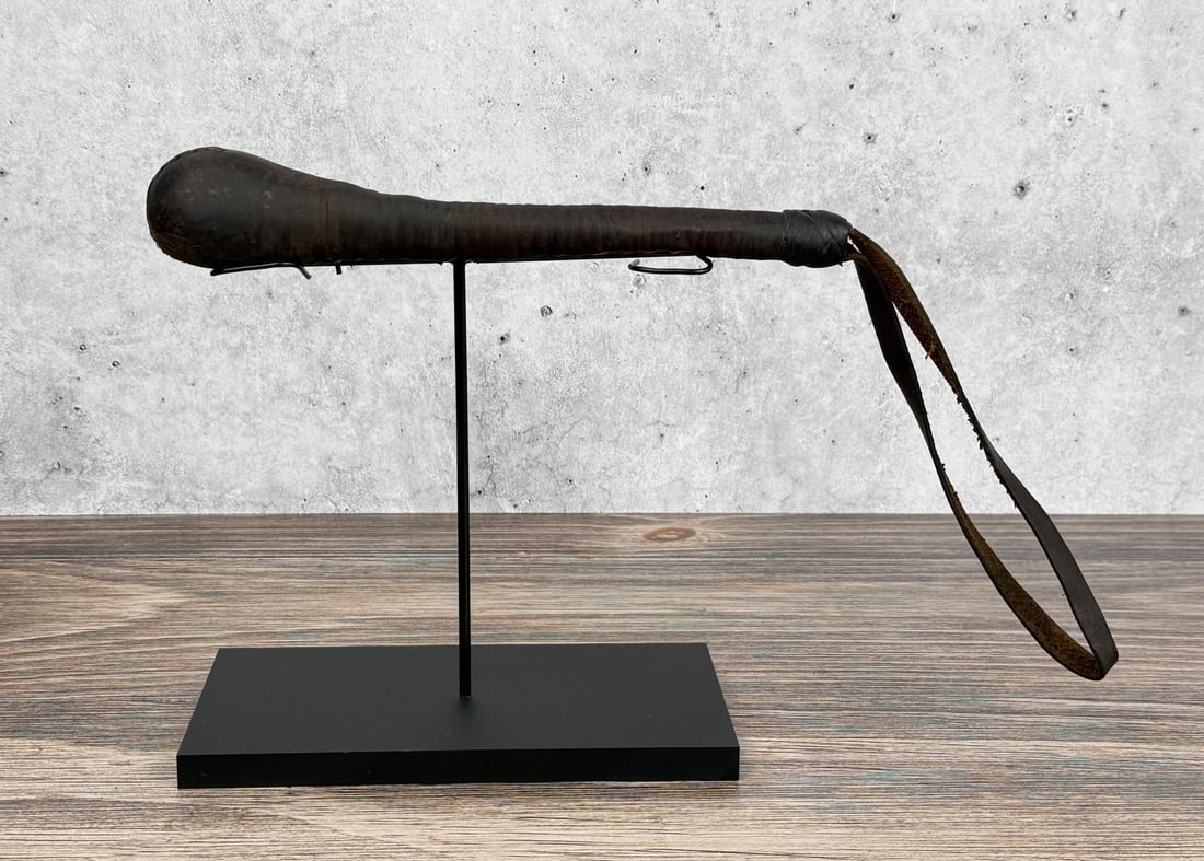 Montana Leather Police Billy Club Sap: 9" long.