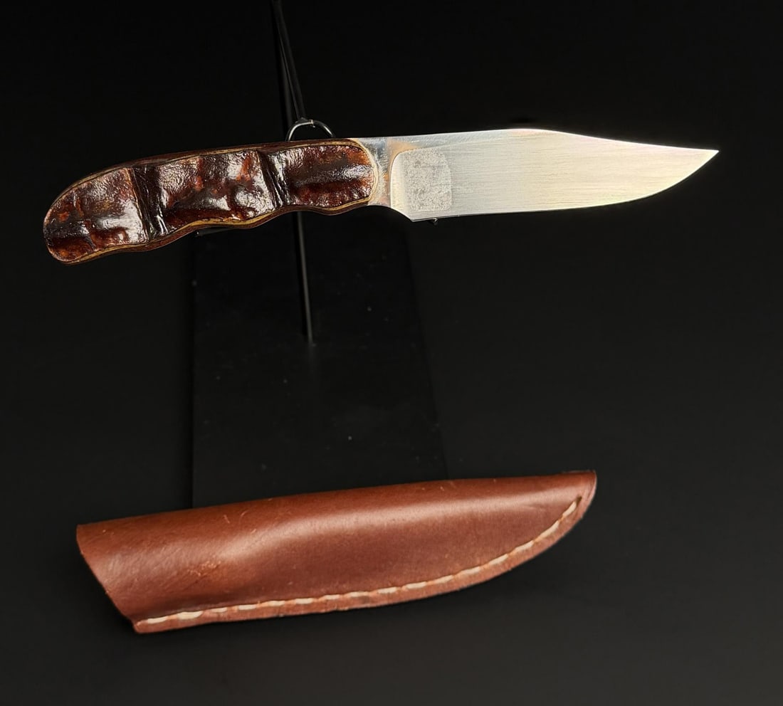 Arno Bernard Custom Made Knife: 7" long.