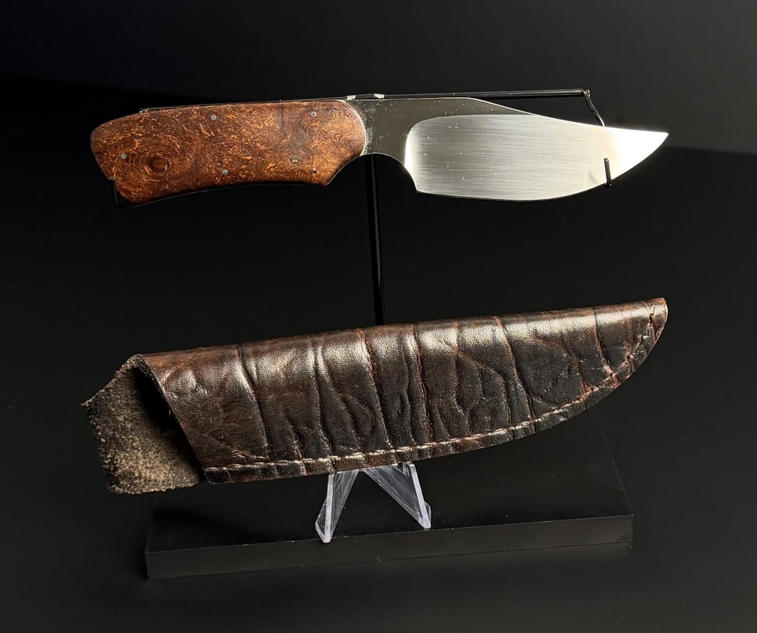 Arno Bernard Custom Made Knife: 7 1/2" long.
