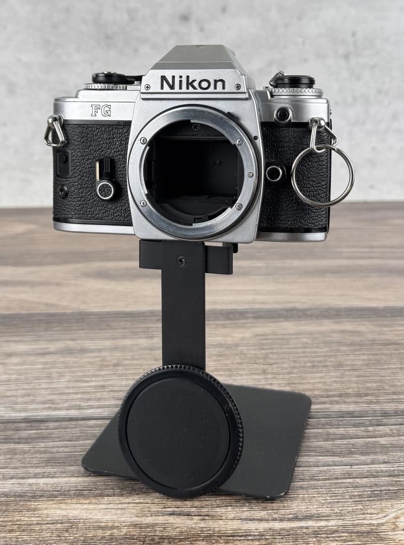 Nikon FG 35mm SLR Film Camera Body (1 of 7)