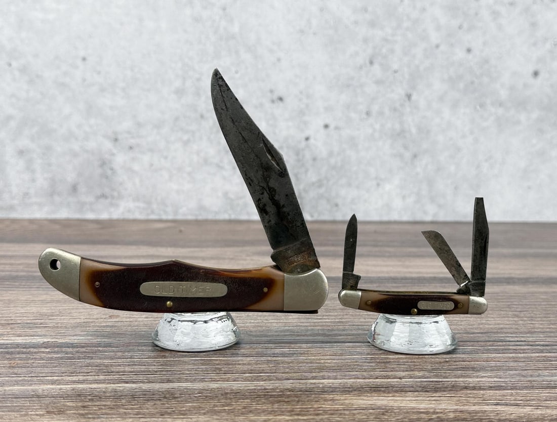 Shrade Old Timer Pocket Knives: Nice grouping.