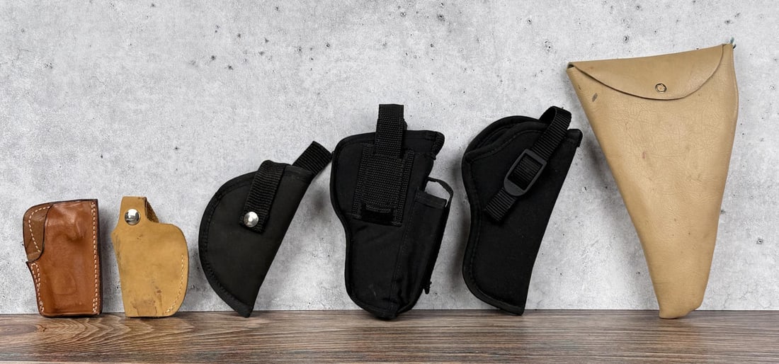 Collection of Pistol Holsters: Nice grouping