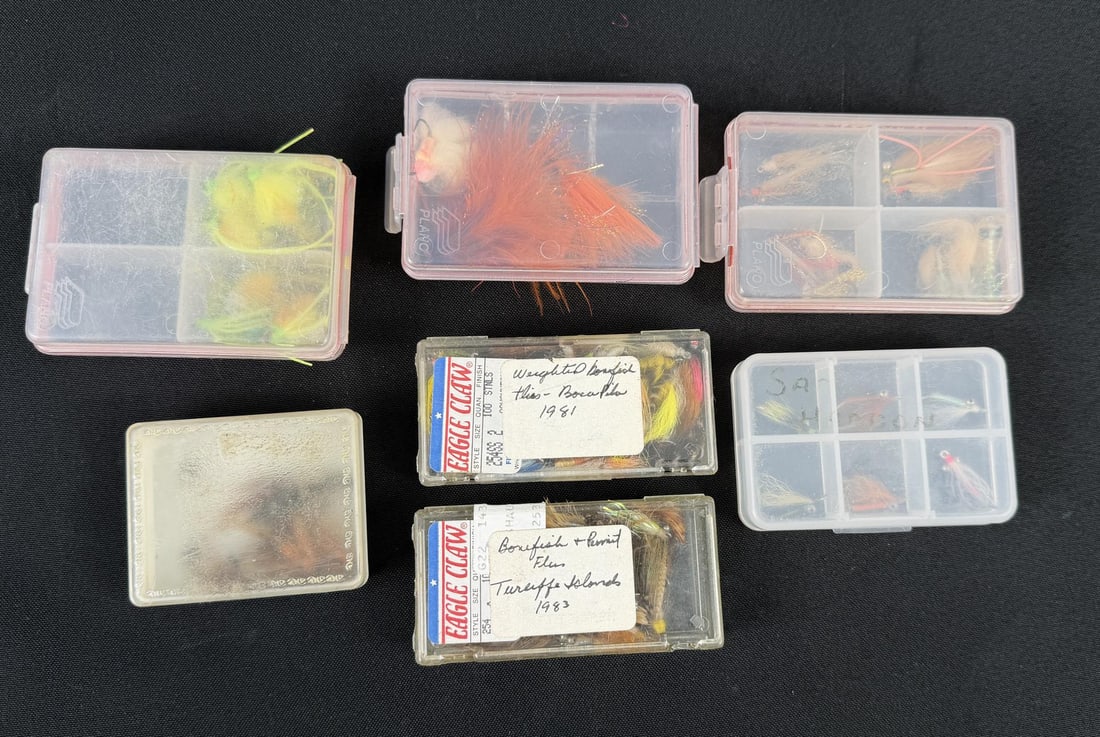 Group of Saltwater Fly Fishing Flies Streamers (1 of 4)