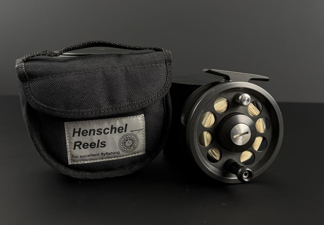 Henschel Black & Silver No 2 Fly Fishing Reel: Nice example.