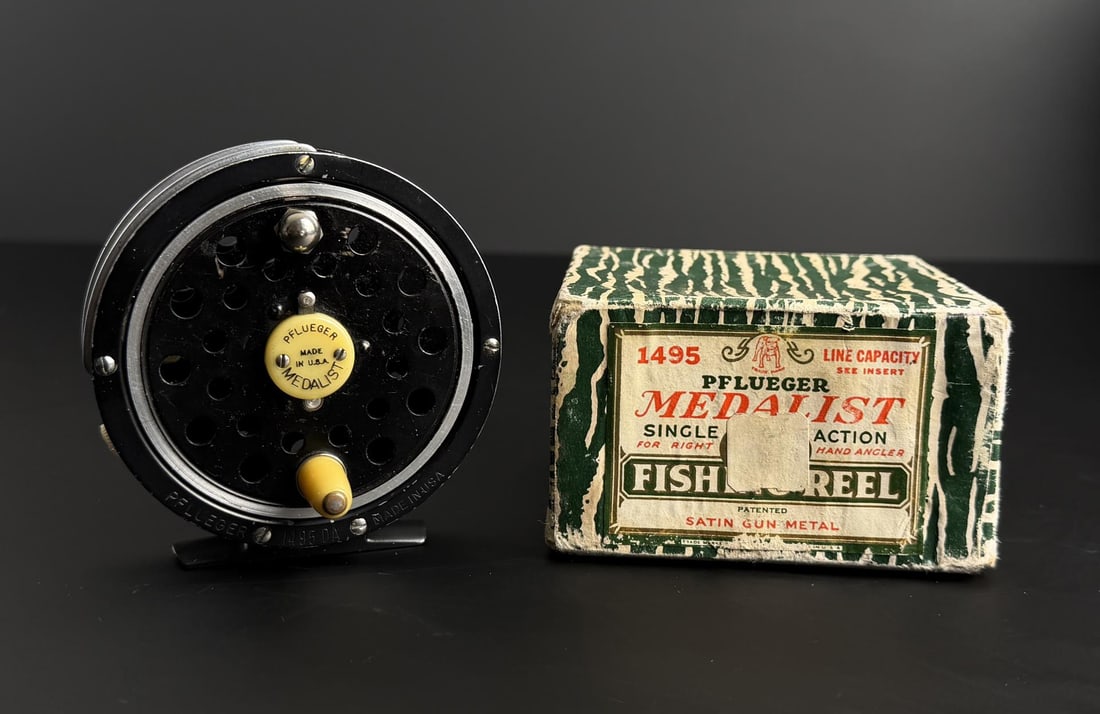 Pflueger Medalist 1495DA Fly Fishing Reel (1 of 3)