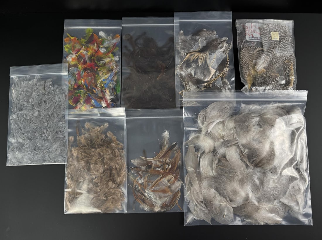 Fly Fishing Fly Tying Supplies Hackle: Nice grouping of several different species.