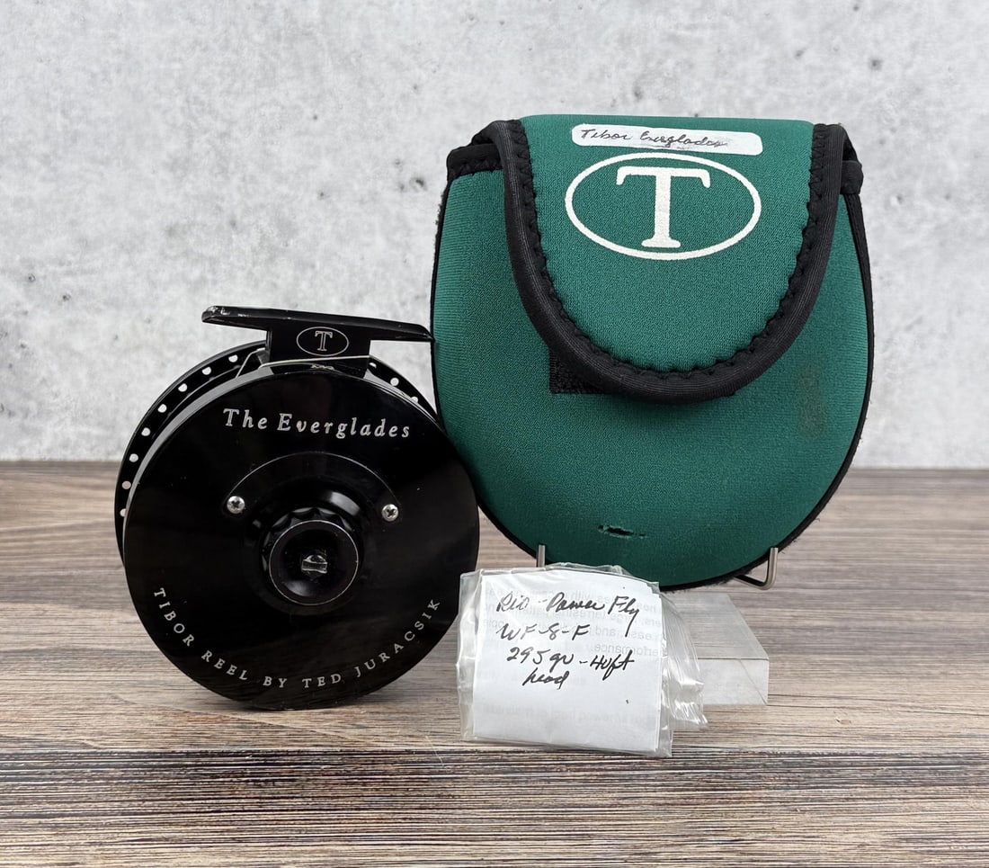 Tibor Everglades Fly Fishing Reel: Made by Ted Juracsik. Comes with original pouch.