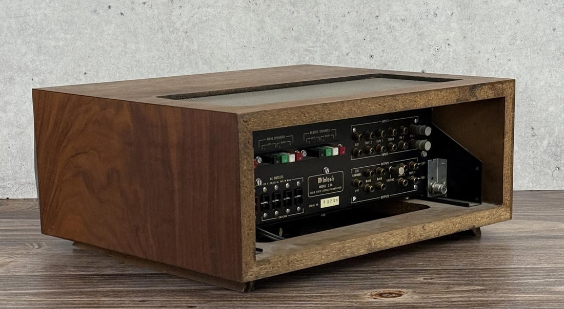 McIntosh C26 Solid State Stereo Preamplifier - 3
