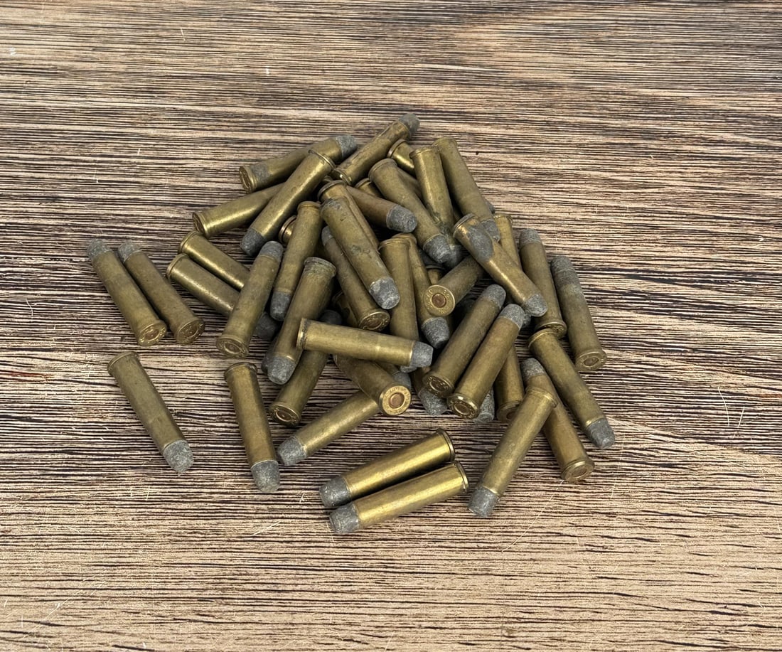 .32-20 Winchester Cowboy Rifle Ammo: 49 total rounds. California and New York Shipments requires this lot to be sent to an FFL Dealer.