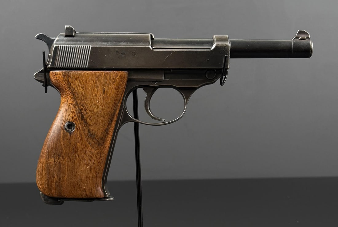 WW2 Walther P38 AC 44 9mm Pistol (1 of 16)