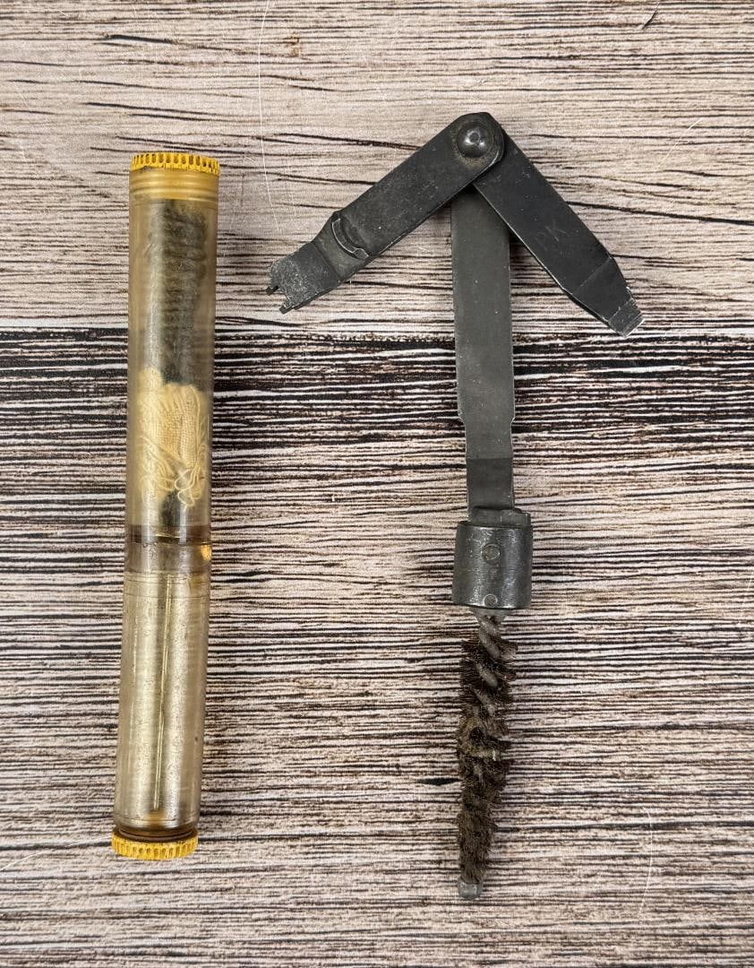 WW2 M1 Garand or 03 Rifle Oiler and Cleaning Kit: Nice Example